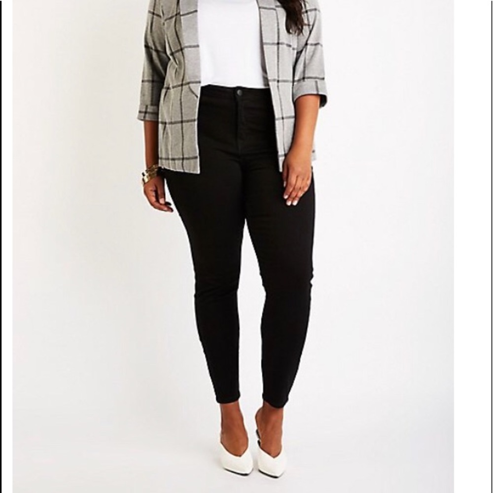Plus size skinny jean